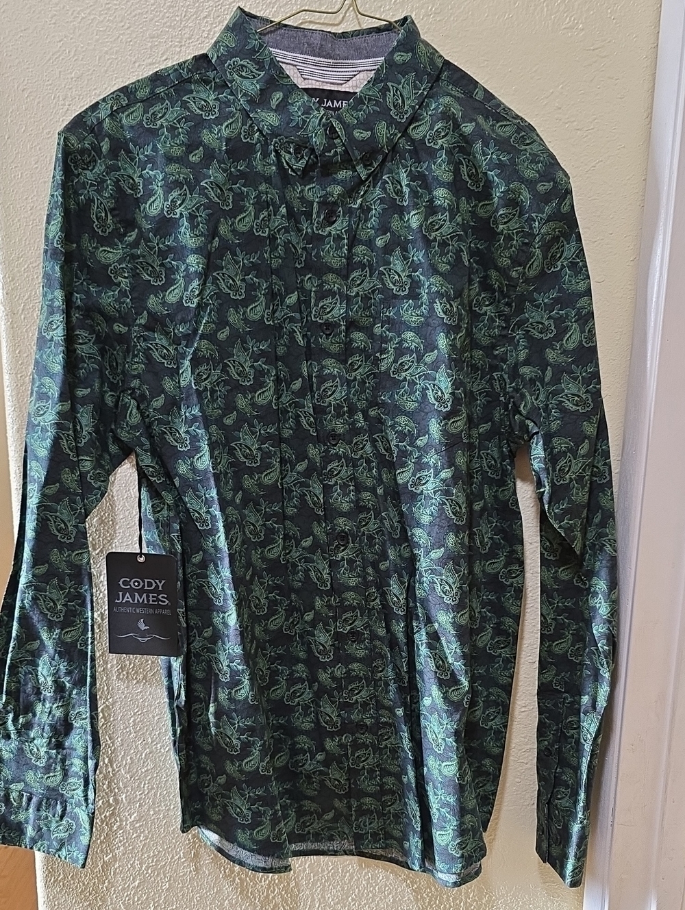 Cody James Mens Green Floral Button-Up Shirt
